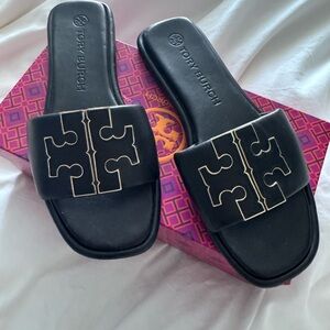 Like New Tory Birch Double T Slides.
